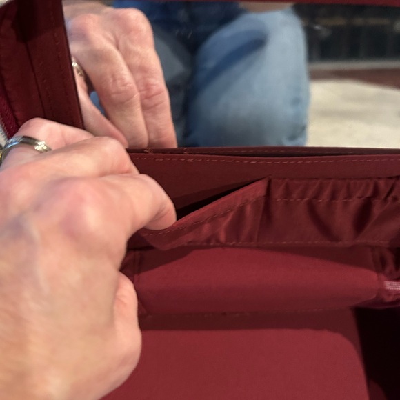 NWT Dolce & Gabbana Beauty Makeup Case Red Velvet - Picture 3 of 7